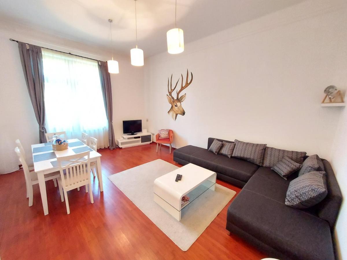 Deak Apartman Sopron Eksteriør billede