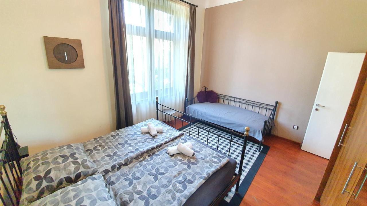 Deak Apartman Sopron Eksteriør billede